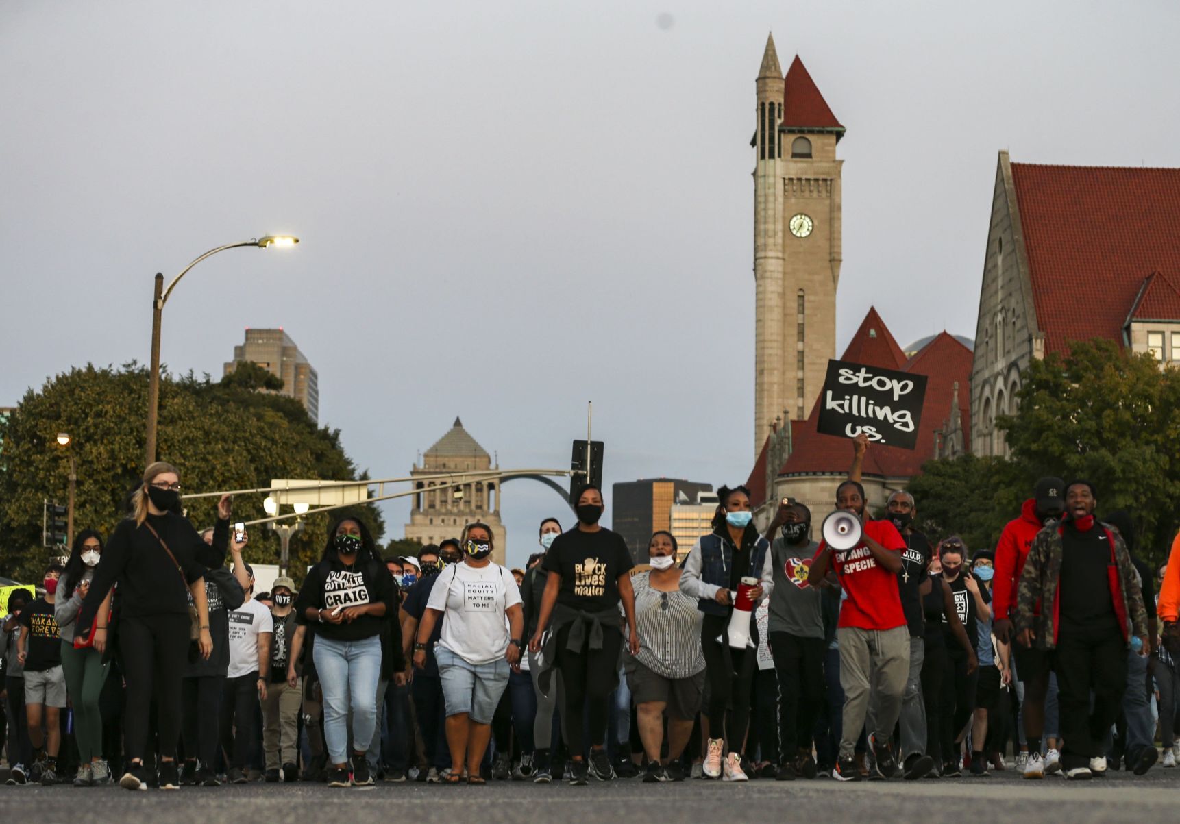 Protesters hold vigil for Breonna Taylor